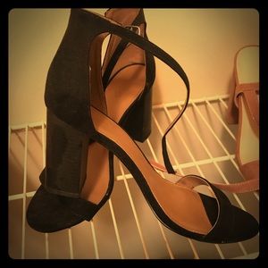 Black heeled Sandals.